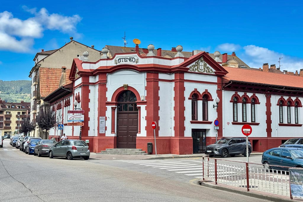 Qué ver en Villaviciosa: Ateneo Obrero