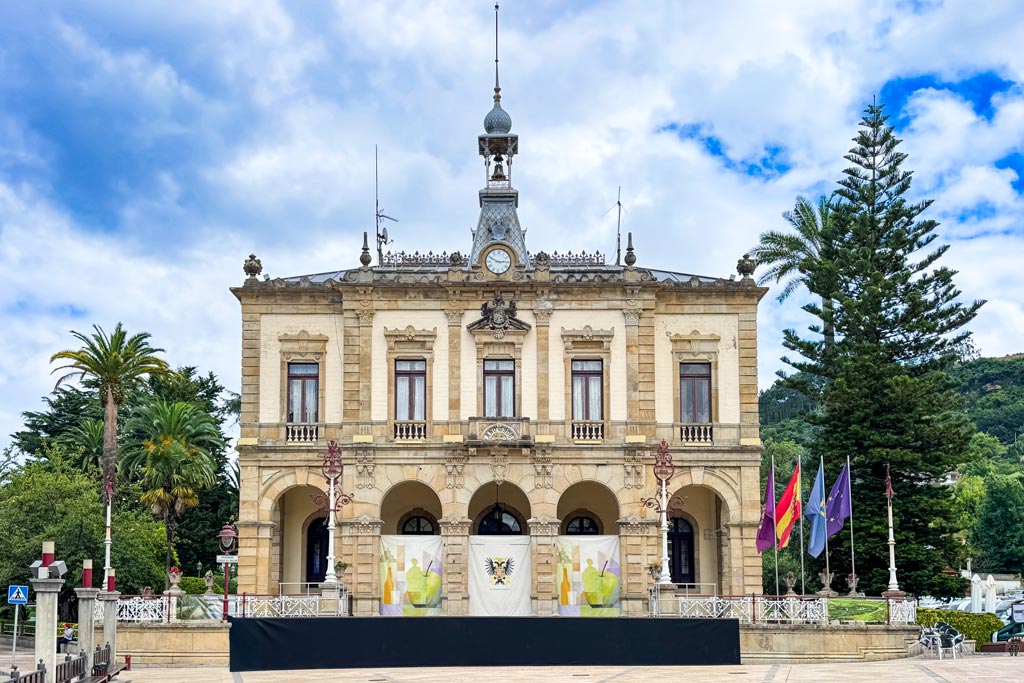 Qué ver en Villaviciosa: Ayuntamiento