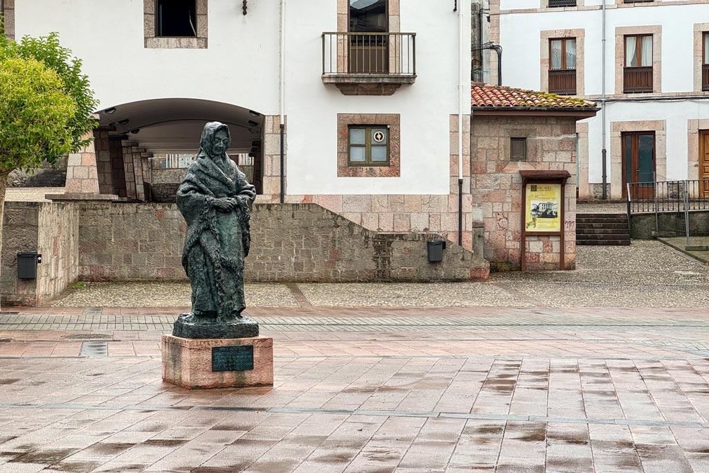 Qué ver en Cangas de Onís: Plaza del Mercado