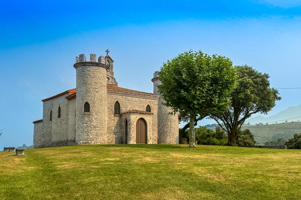 Qué ver en Llanes: Ermita de la Virgen de la Guía