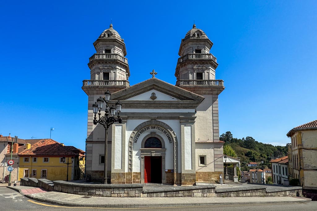 Qué ver en Candás: Iglesia de San Félix