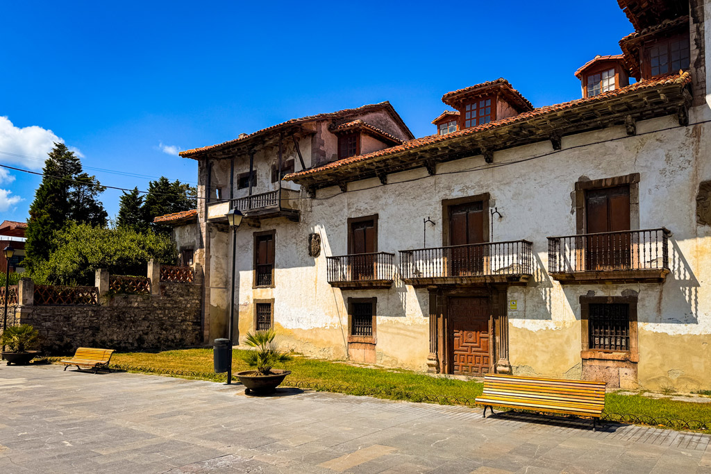 Qué ver en Luanco: Palacio de los Menéndez Pola