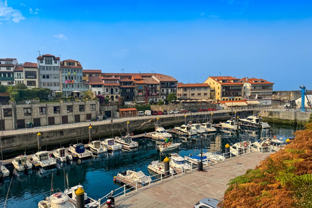 Qué ver en Llanes: El puerto de Llanes
