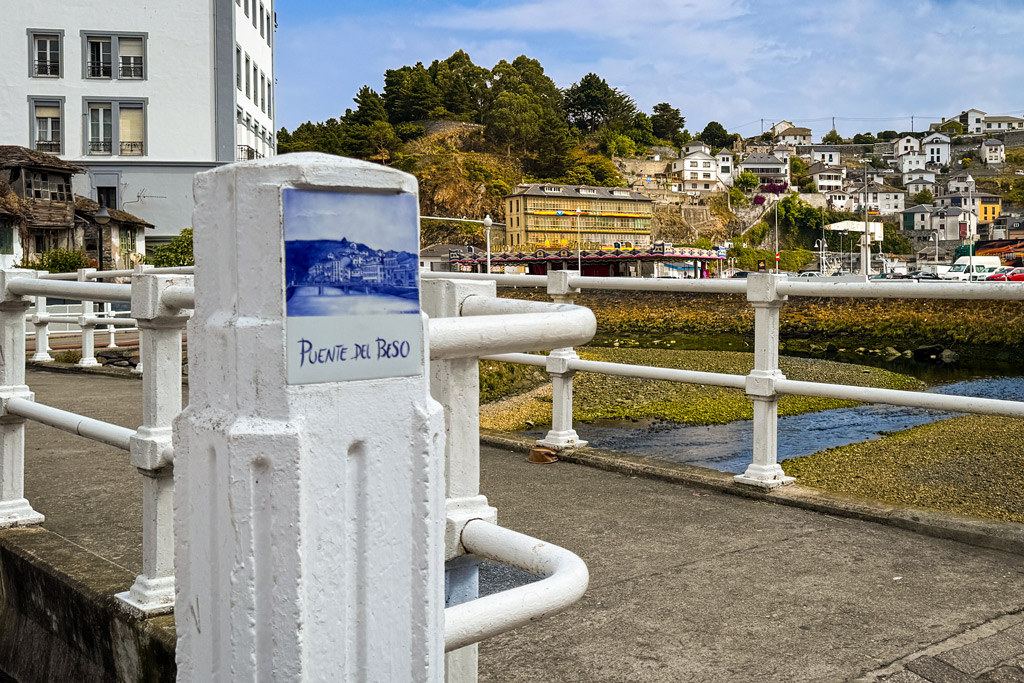 Qué ver en Luarca: Puente del Beso