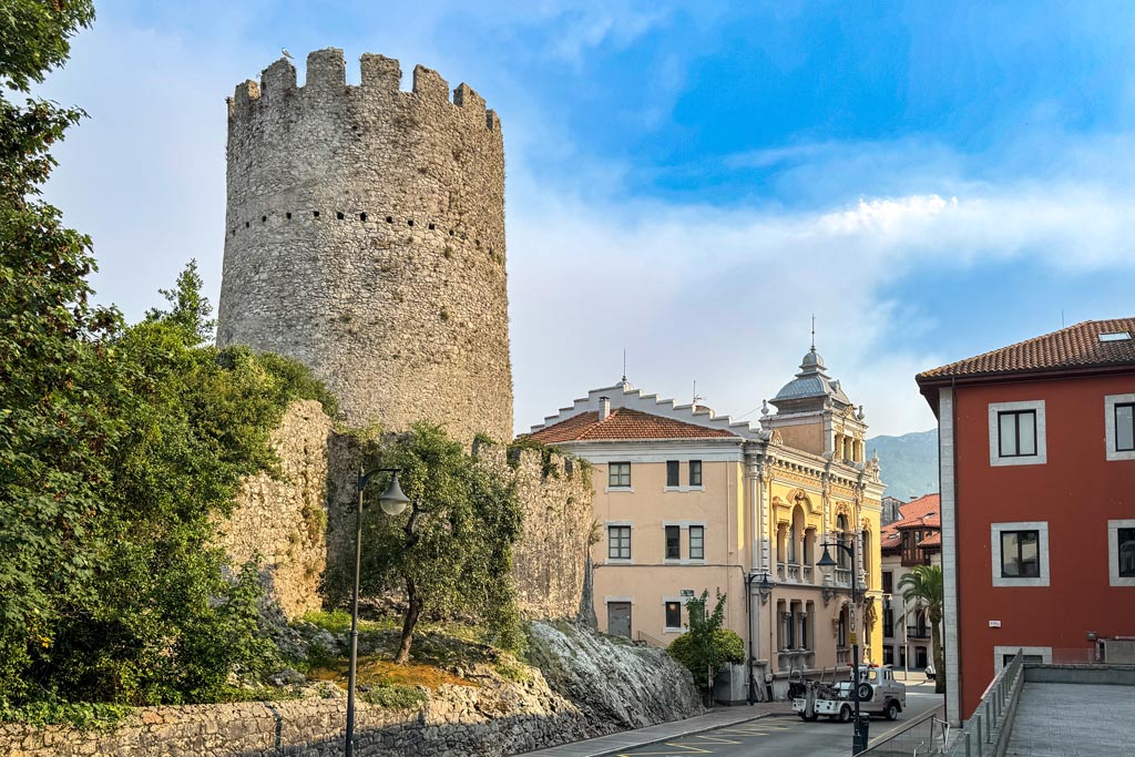 Qué ver en Llanes: Torreón