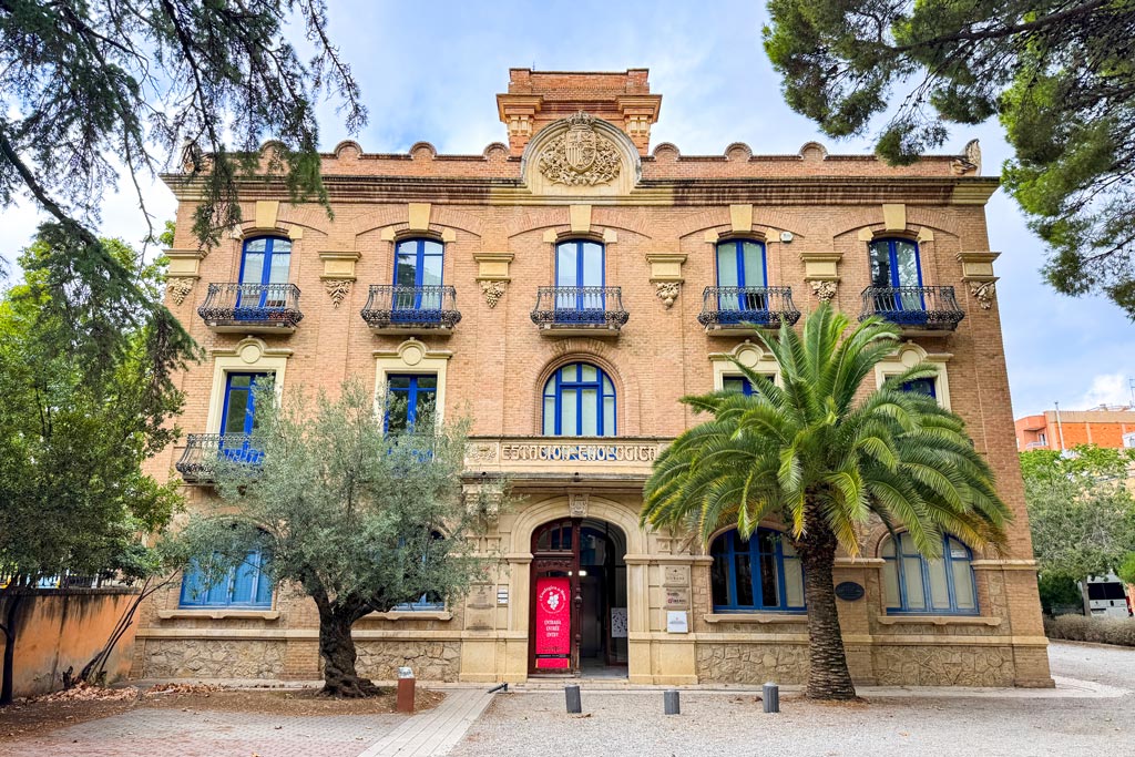 Ruta del Modernisno de Reus: Estación Enológica